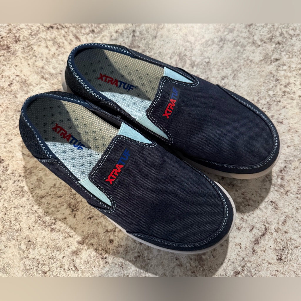 Xtratuf Women’s Blue Slip-On Shoes 7.5